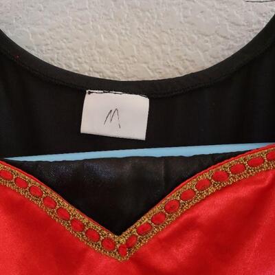 Lot 118: New Princess Dress with Crown Headband
