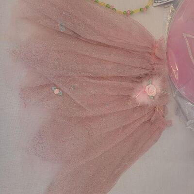 Lot 122: NEW Tutu, Necklace and Fairy Wings