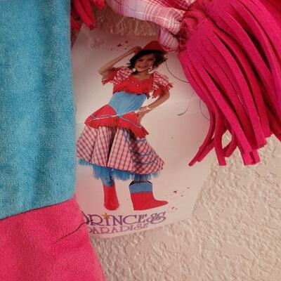 Lot 124: New Colorful Cowgirl Dressup Dress