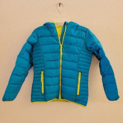 Lot 127: Girls Coat size 7/8