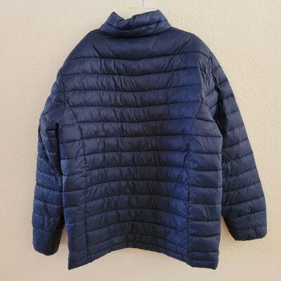 Lot 128: Adult Jacket size Large
