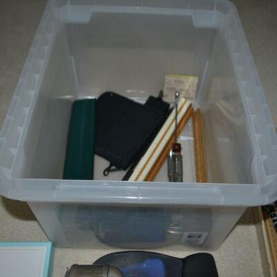 LOT 394  TUB WITH OFFICE SUPPLIES