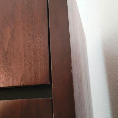 Lot 155: Vintage LANE Walnut Mid Century Modern 5-Drawer Dresser  