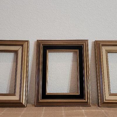 Lot 157: (3) Vintage 5" x 7" Wood Home Deco Frames by GALLERIA 