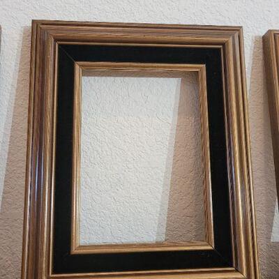 Lot 157: (3) Vintage 5" x 7" Wood Home Deco Frames by GALLERIA 