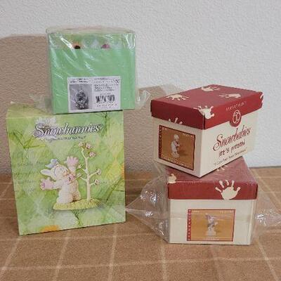 Lot 168: Assorted Dept. 56 SNOWBABIES Collectibles 
