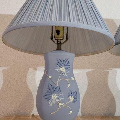 Lot 169: (2) Vintage 19" Tall Multi-Stage Table Lamps TESTED A+