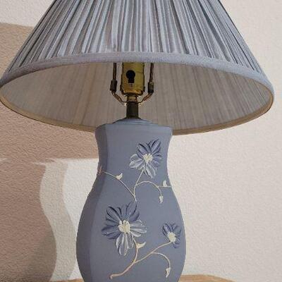 Lot 169: (2) Vintage 19" Tall Multi-Stage Table Lamps TESTED A+