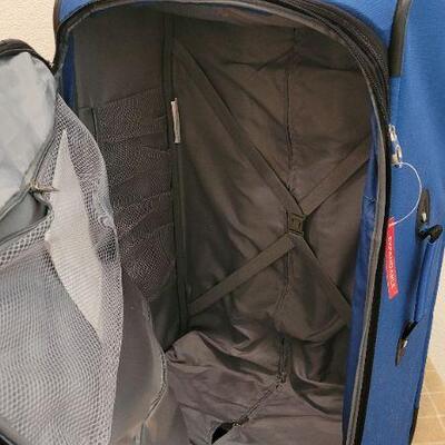 Lot 173: New iLite AMERICAN TOURISTER 29" Expandable Upright Luggage
