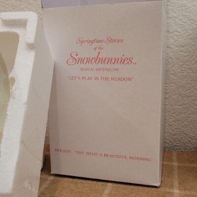 Lot 180: (2) Vintage New Dept. 56 SNOWBABIES Waterglobe Musical Collectibles 