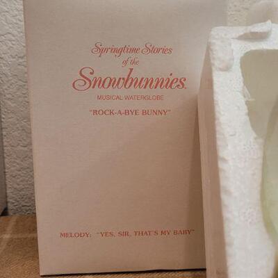 Lot 180: (2) Vintage New Dept. 56 SNOWBABIES Waterglobe Musical Collectibles 
