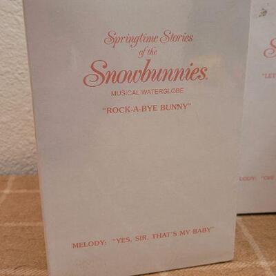 Lot 181: (2) Vintage New Dept. 56 SNOWBABIES Waterglobe Musical Collectibles 