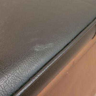 Lot 184: Vintage LANE Walnut Mid Century Modern Cedar Chest with key ALL ORIGINAL 