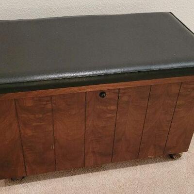 Lot 184: Vintage LANE Walnut Mid Century Modern Cedar Chest with key ALL ORIGINAL 