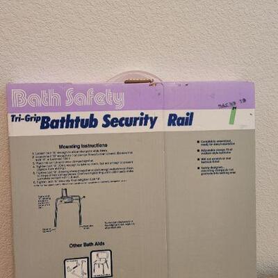 Lot 187: New TRI-GRIP Bathtub Security Rail