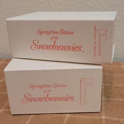Lot 198: (2) Vintage New Dept. 56 SNOWBABIES Collectibles 