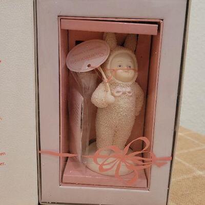 Lot 204: (2) Vintage New Dept. 56 SNOWBABIES Collectibles 
