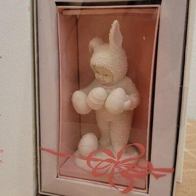 Lot 206: (2) Vintage New Dept. 56 SNOWBABIES Collectibles 