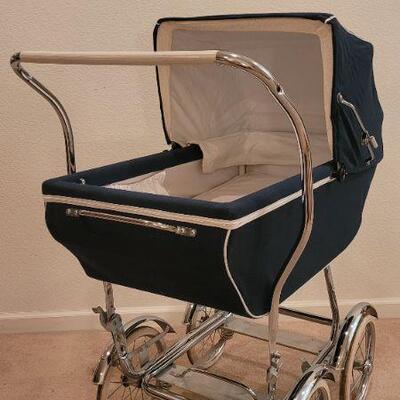 Lot 217: Vintage Mid Century Modern Fancy Pram and Bassinet