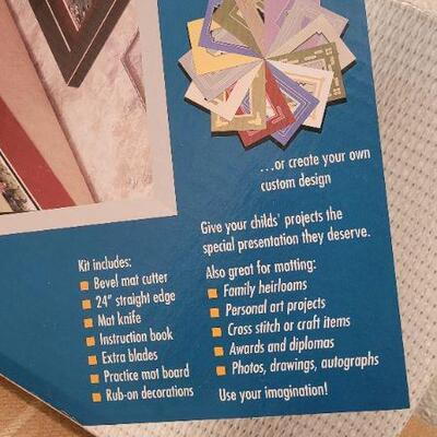 Lot 220: New Art Craft MAT CUTTING KIT