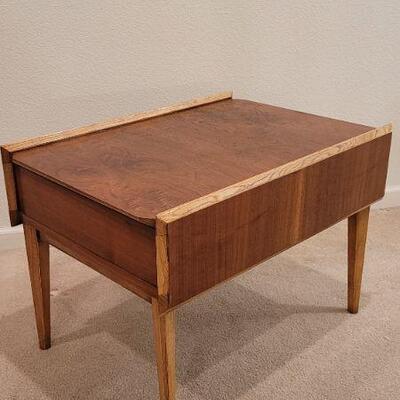 Lot 223: Vintage LANE Mid Century Modern Side Table w/ Drawer