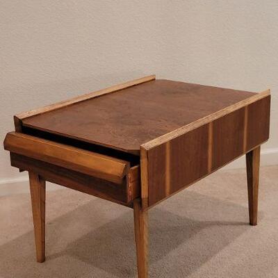 Lot 223: Vintage LANE Mid Century Modern Side Table w/ Drawer