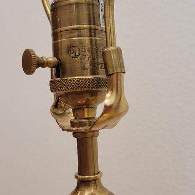 Lot 224: Vintage BRASS Table Lamp (no shade) TESTED A+