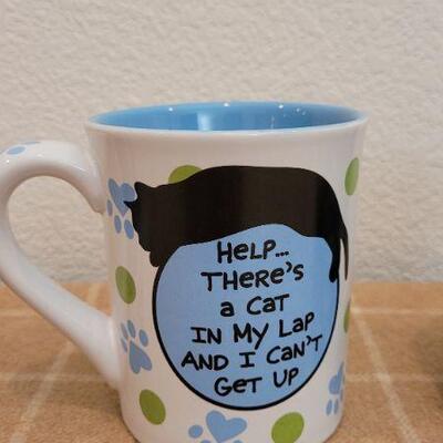 Lot 229: (4) New HALLMARK Coffee Mugs Cat Theme