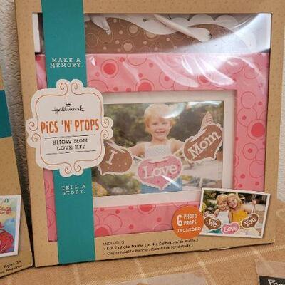 Lot 231: Assorted NEW HALLMARK Children's Activity Packs + New PROUD PARENT Bundle