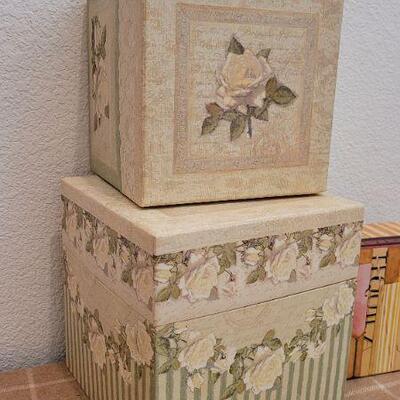 Lot 237: Assortment of BOB'S BOXES Storage Boxes
