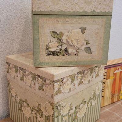 Lot 237: Assortment of BOB'S BOXES Storage Boxes