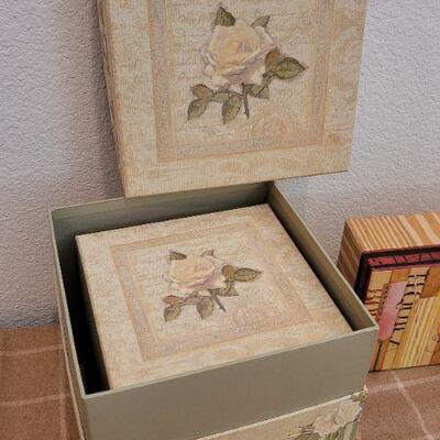 Lot 237: Assortment of BOB'S BOXES Storage Boxes