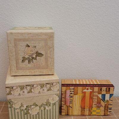 Lot 237: Assortment of BOB'S BOXES Storage Boxes
