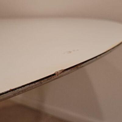 Lot 244: Vintage Mid Century Modern KNOLL Style Tulip Table 