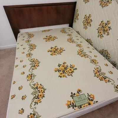 Lot 247: Vintage LANE Walnut Queen Size Mid Century Modern Bed Headboard w/ SEALY POSTURPEDIC Floral Mattress