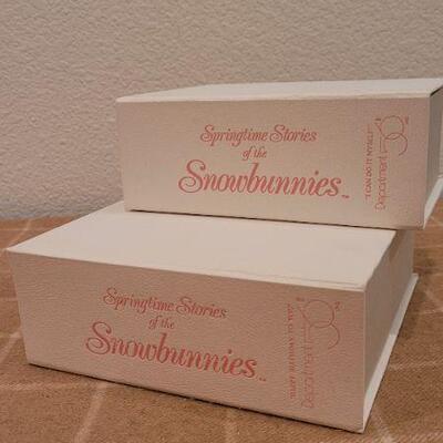 Lot 252: (2) Vintage New Dept. 56 SNOWBABIES Collectibles 