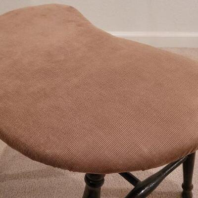 Lot 253: Vintage Stool Seat