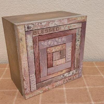 Lot 255: New 8" x 5" Home Deco BLESSED FAMILY Storage Box