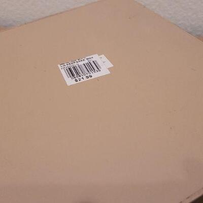 Lot 255: New 8" x 5" Home Deco BLESSED FAMILY Storage Box