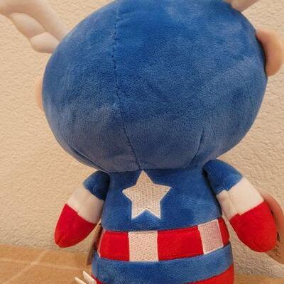 Lot 259: New Hallmark 12" Tall ITTY BITTYS  Biggest CAPTAIN AMERICA Plush Collectible