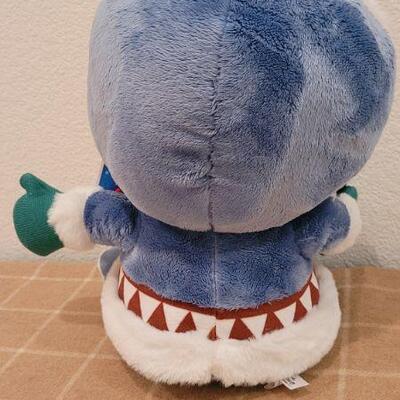 Lot 260: New Halark FROSTY Plush Collectibe (needs new batteries)