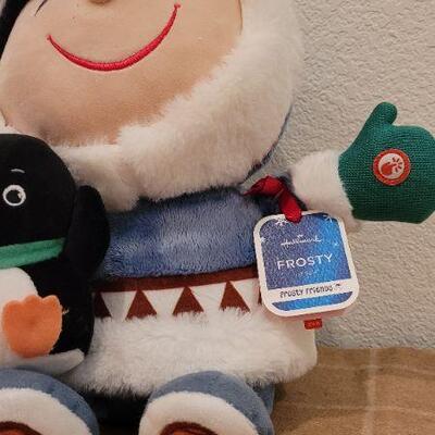 Lot 260: New Halark FROSTY Plush Collectibe (needs new batteries)