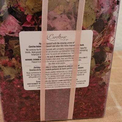 Lot 261: (3) New Home Deco Selections - Potpourri + Hallmark Wind Chimes 
