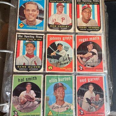 G1: 3" Binder Full of Baseball Cards and Memorabilia