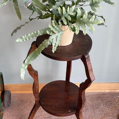 Two tier plant stand  & plant