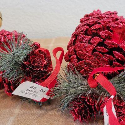 Lot 9: Assorted NEW Christmas Deco- Jingle Tree and Red Pinecones