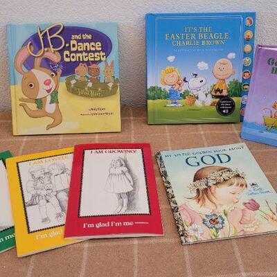 Lot 22: Assorted Children's Books
