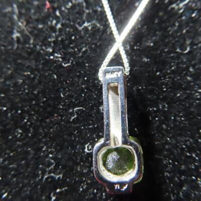 14K white Gold and Peridot Necklace