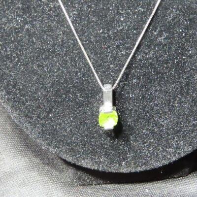 14K white Gold and Peridot Necklace