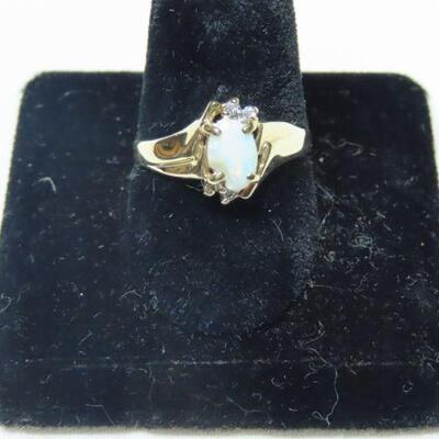 10k diamond and Opalescent ring